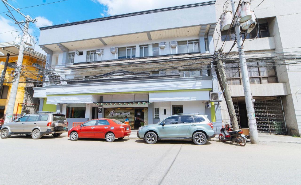 Reddoorz Plus Near San Pedro Cathedral Davao City Dış mekan fotoğraf