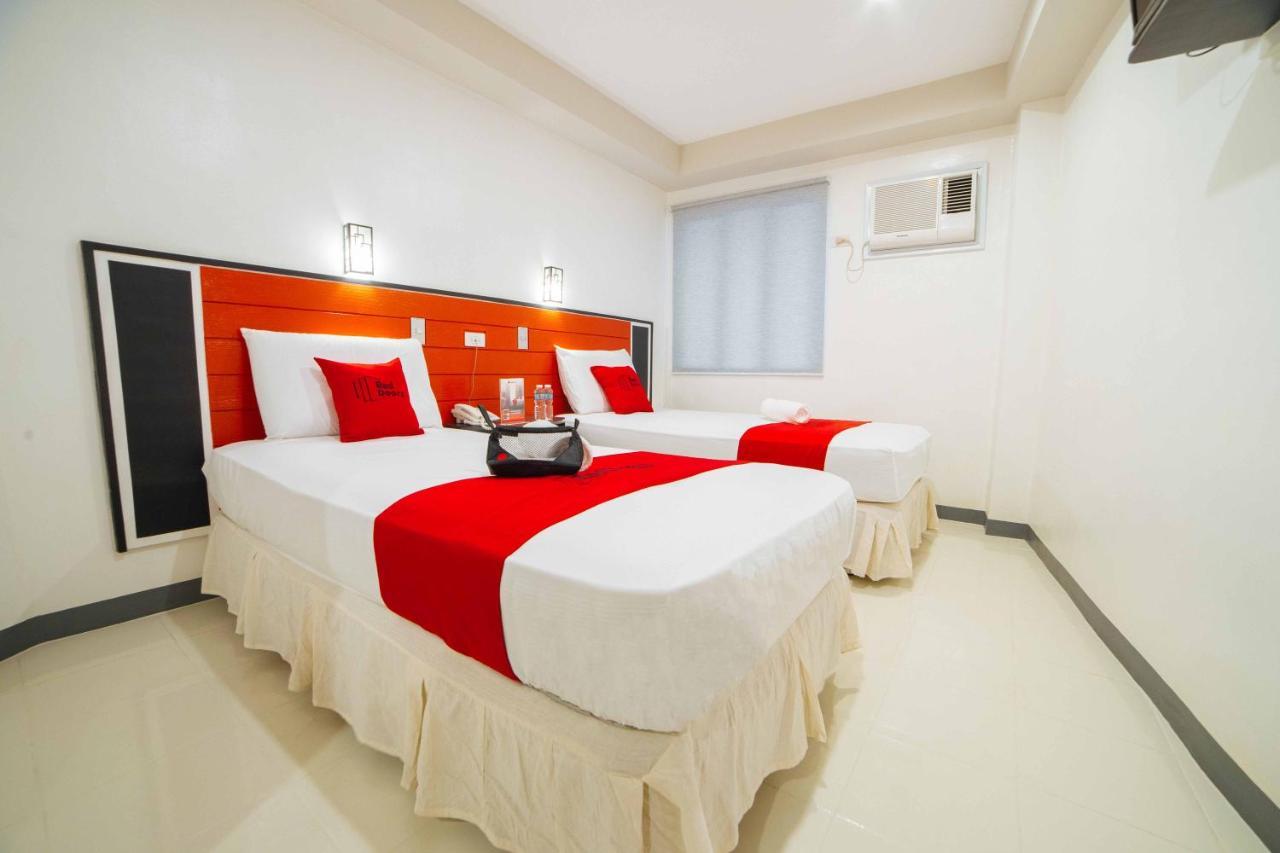 Reddoorz Plus Near San Pedro Cathedral Davao City Dış mekan fotoğraf