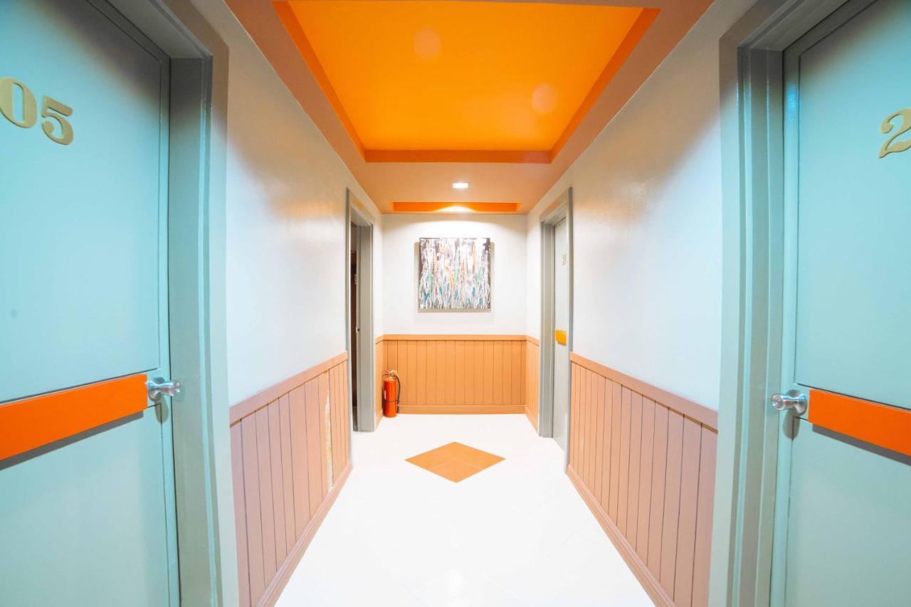 Reddoorz Plus Near San Pedro Cathedral Davao City Dış mekan fotoğraf